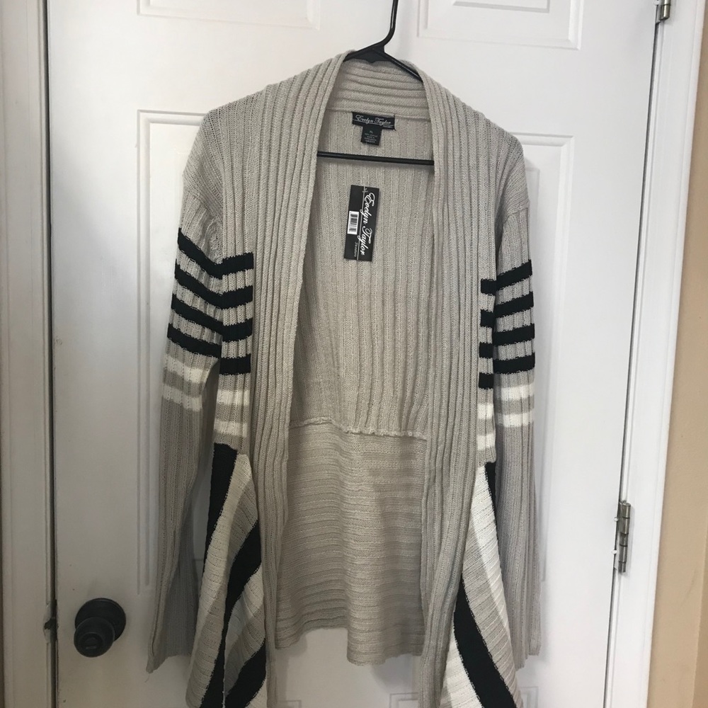 New sweater cardigan sz XL